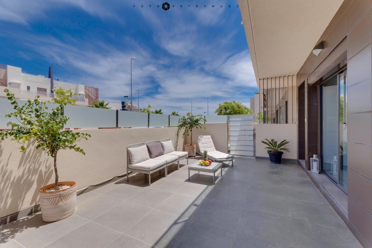 Apartamento En La Planta Baja "Playa Elisa" Pilar de la Horadada Exterior photo