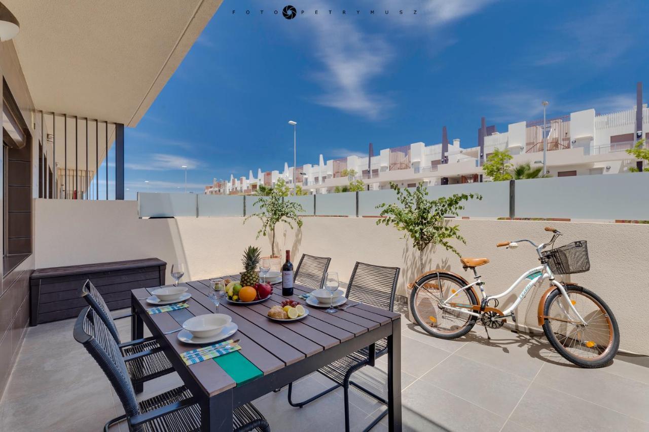 Apartamento En La Planta Baja "Playa Elisa" Pilar de la Horadada Exterior photo